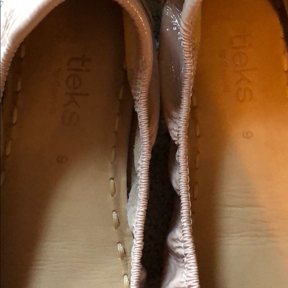 Sale! Blush Patent Tieks w/ box and bag - Picture 3 of 8